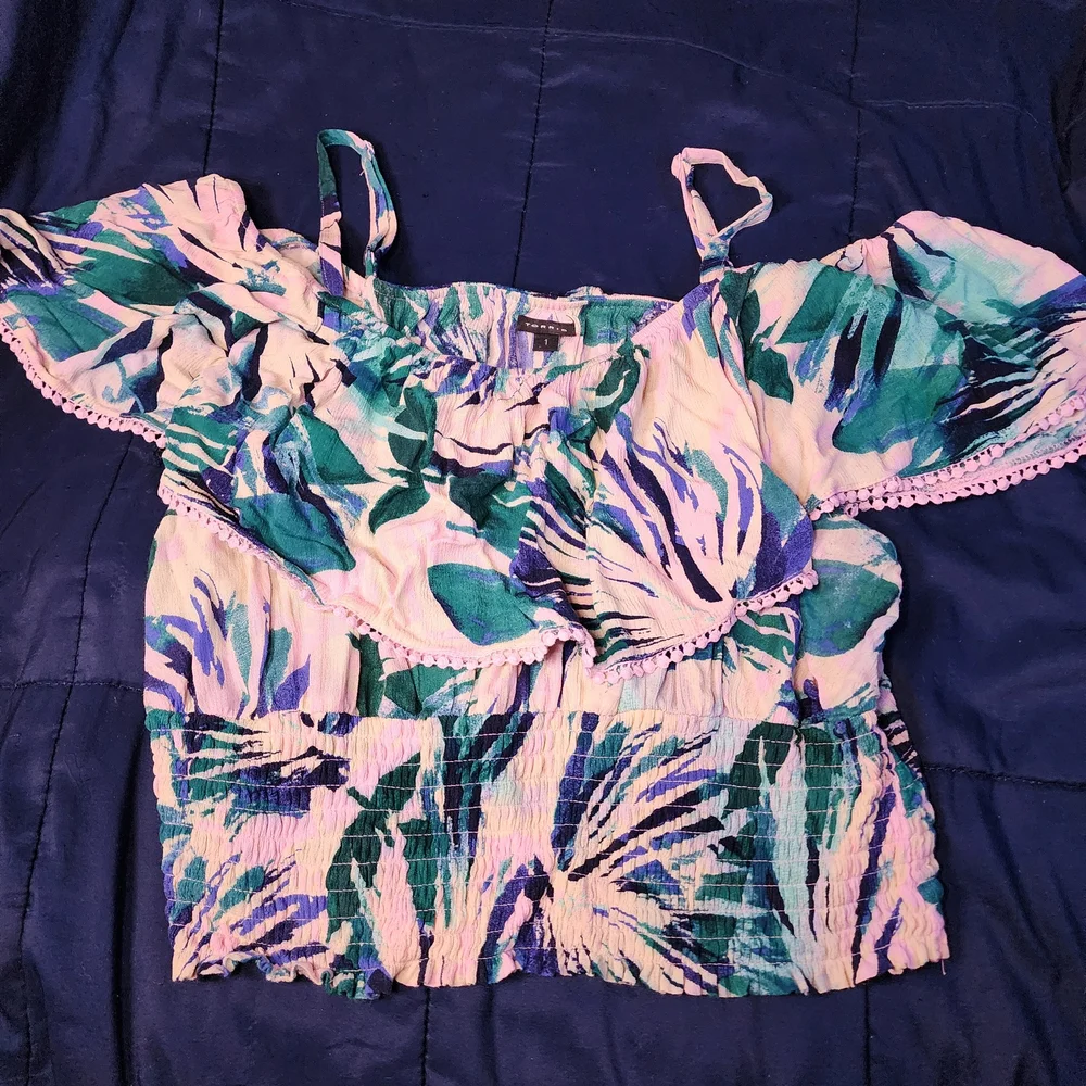 Torrid Pink and Blue Ruffled Crop Top - Picture 1 of 2